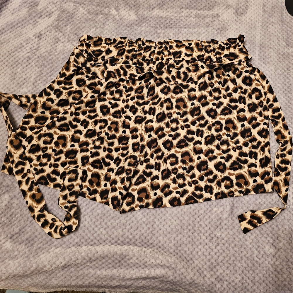 Leopard Print Paperbag Waist Belted Shorts